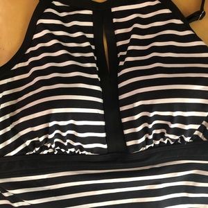 Lands End swim top 14 never worn!